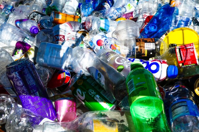 how recycling can help business